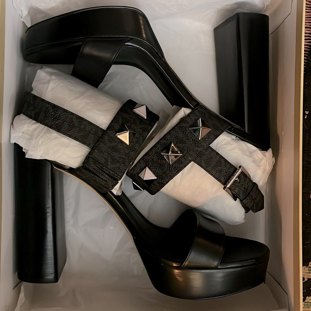 Michael Kors Wren Platform dress sandal with studs, black logo - Picture 6 of 10
